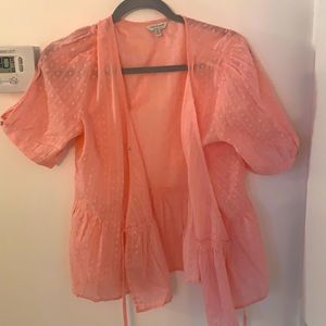 LB wrap shirt in bubble gum pink